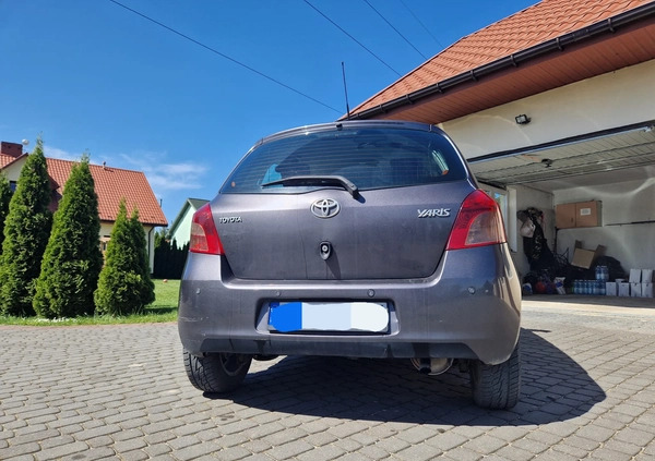 Toyota Yaris cena 9999 przebieg: 272453, rok produkcji 2008 z Lwówek małe 29